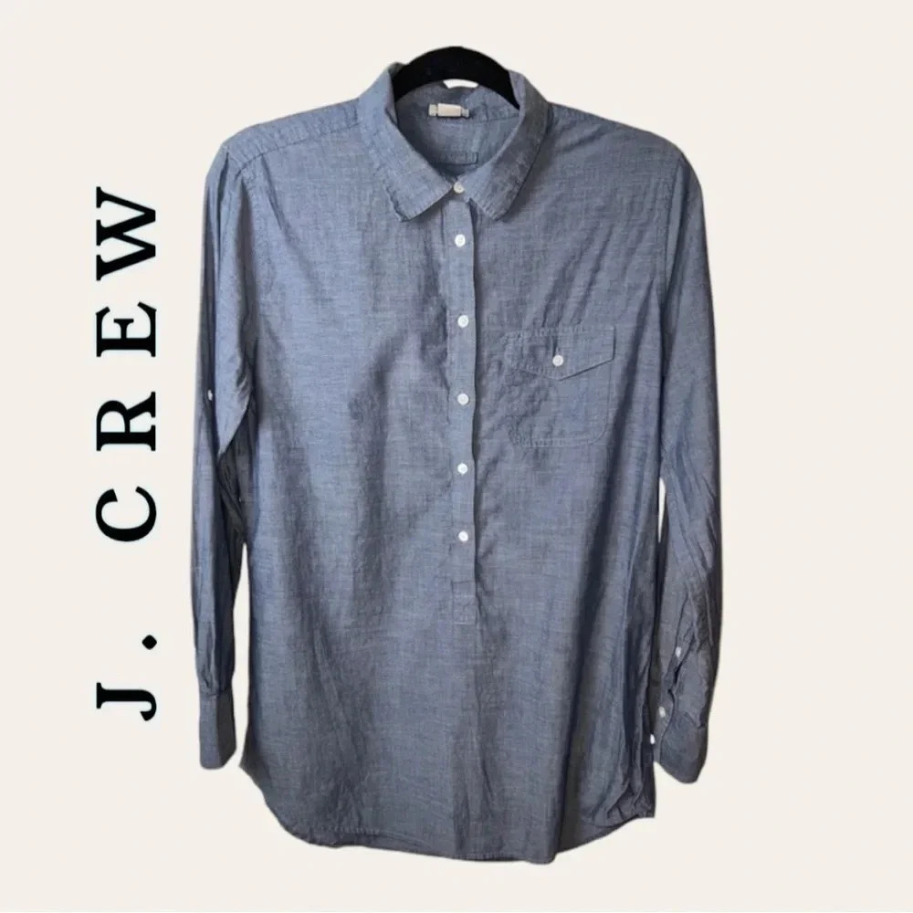 1586. J. CREW CHAMBRAY HALF‎ BUTTON UP TUNIC SIZE SMALL